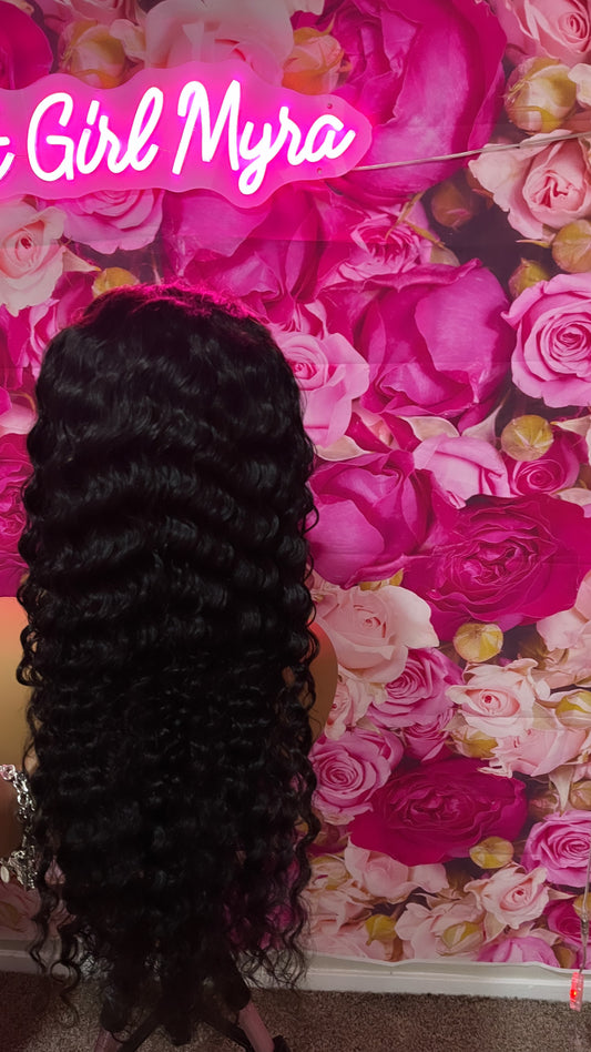 Deep curly